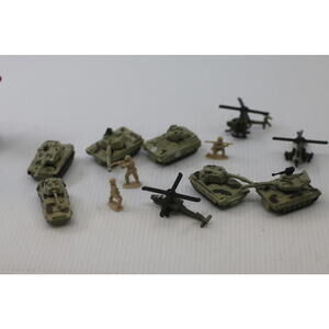 Miniature Military Tank & Helicopter Toy Lot w Soldiers Micro Machines Vehicles